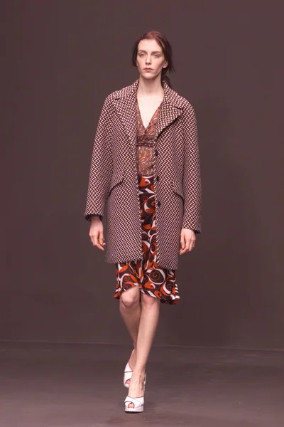 Look 28